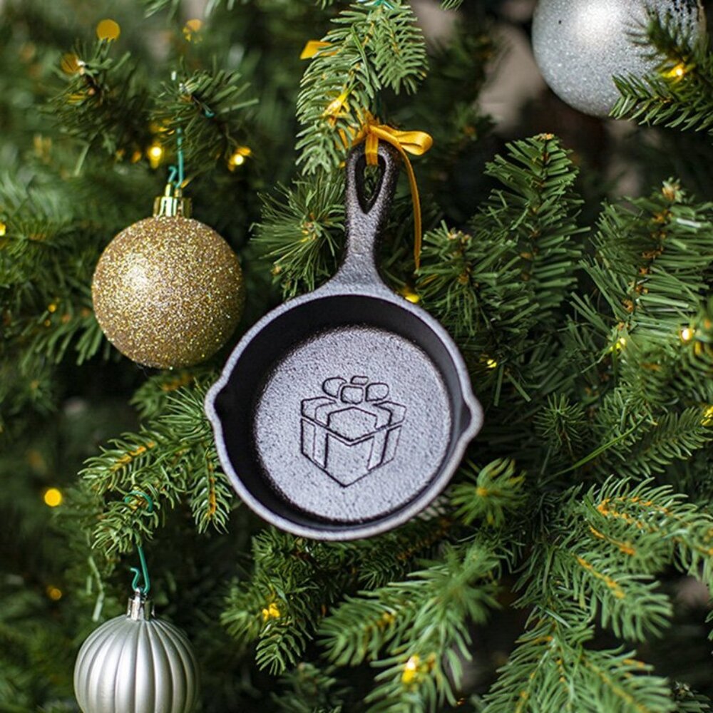 Lodge Cast Iron 2019 Holiday Limited Mini Skillet